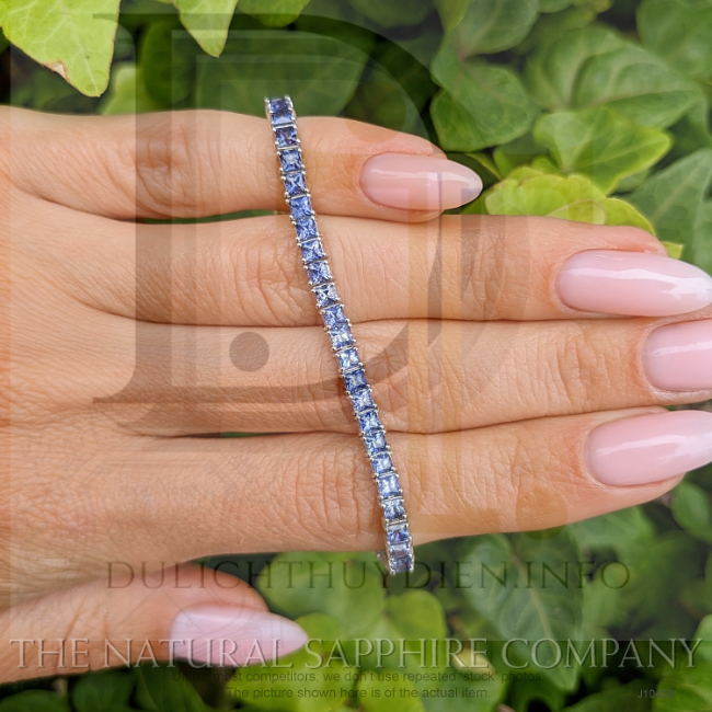 Gold tanzanite bracelet design